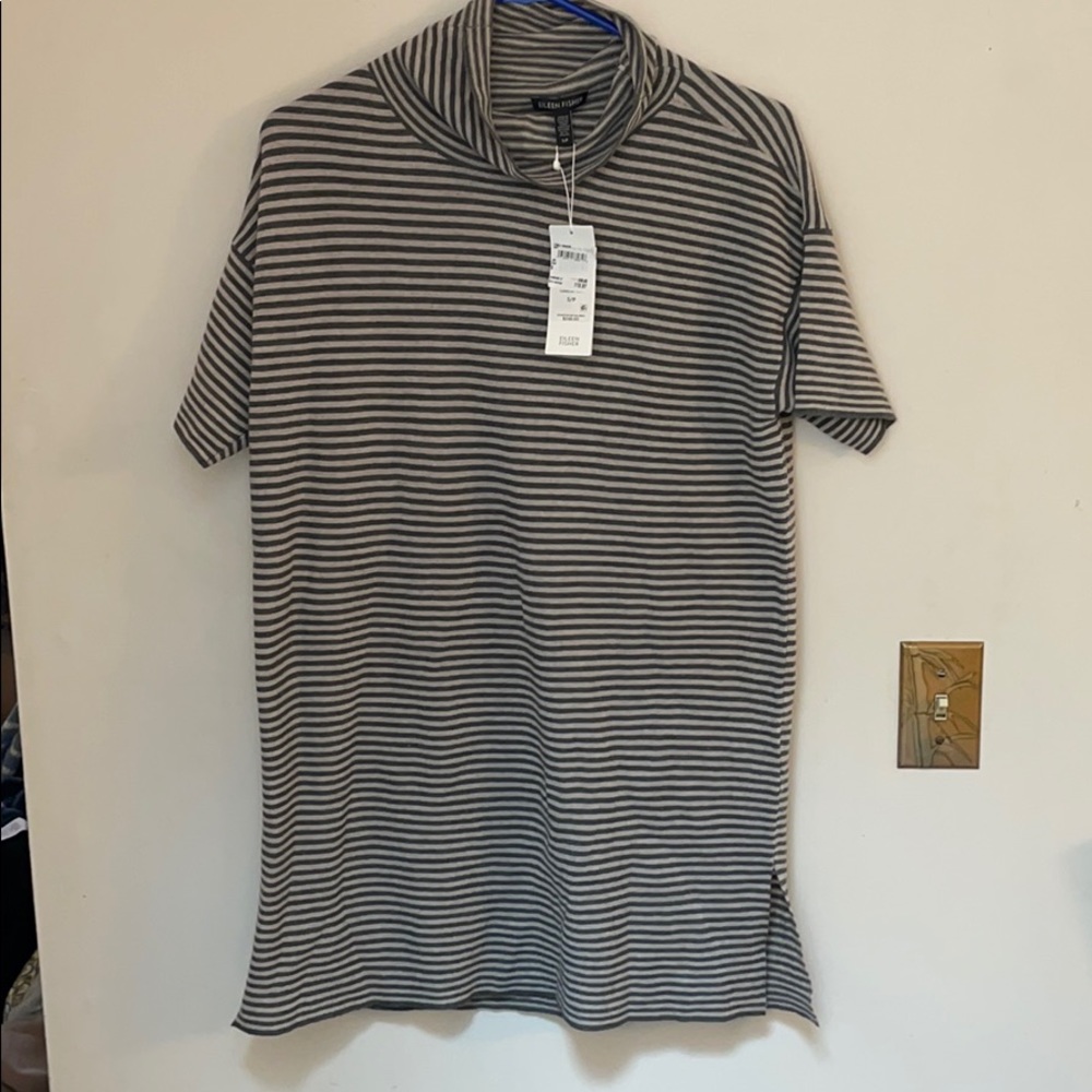 Eileen Fisher tunic style top.